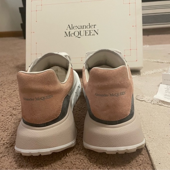 Women’s Alexander MQueen shoes - Picture 4 of 5